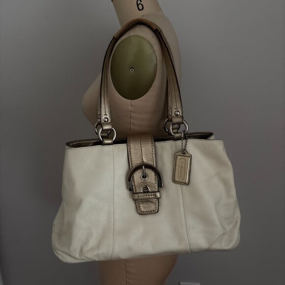 COACH Soho F18751 Cream Leather Medium East West Tote Shoulder Bag Gold Trim - Picture 1 of 13